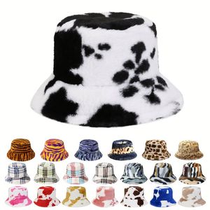 Gorro de Invierno de Felpa Sintética con Estampado Múltiple, Diseño de Vaca, Leopardo, Cebra y Cuadros, Gorro Cálido de Ala Ancha para Mujer - Product Image 1