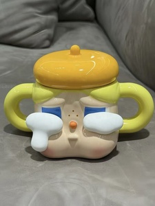 Popmart CRYBABY Tasse en céramique Bébé qui pleure Or brun Personnalité créative Mignon Cadeau d'<span class=keywords><strong>anniversaire</strong></span> surprise Décoration Boîte mystérieuse - Product Image 5