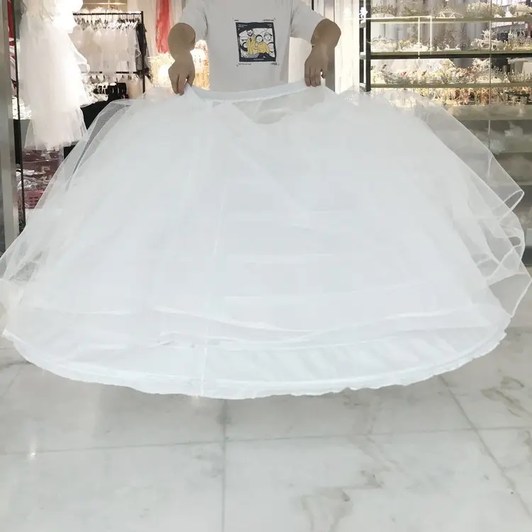 Fabrik hochwertiges weißes gepolstertes Hochzeitskleid gepolstertes Brautkleider großer Petticoat mit Spitze für das Kleid