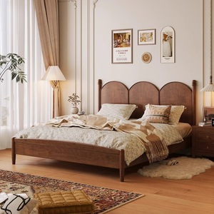 French Style Solid Wood Bed 1.5m 1.8m Double Platform Bed Durable Vintage Design For <b>Small</b> Apartments And Homestays - Product Image 4