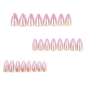 Nouvelles Faux Ongles Courts Minimalistes en Forme d'Amande Rose Dégradé, Prêts à Poser, Style Européen et Américain, Autocollants pour Ongles - Product Image 2
