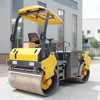 Produit chaud Compacteur d'asphalte de 5 tonnes Chantiers de construction Rouleau de route tenu dans la main Entraînement hydraulique Rouleau de route à double roue
