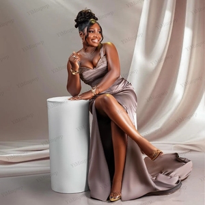 <span class=keywords><strong>Abiti</strong></span> <span class=keywords><strong>da</strong></span> <span class=keywords><strong>Damigella</strong></span> in Raso Aso Ebi con Spalline Sottili, Scollatura a Cuore e Spacco, <span class=keywords><strong>Abiti</strong></span> <span class=keywords><strong>da</strong></span> Cerimonia per Ospiti di Matrimonio, Vestito <span class=keywords><strong>da</strong></span> <span class=keywords><strong>Damigella</strong></span> d'Onore Personalizzabile - Product Image 3