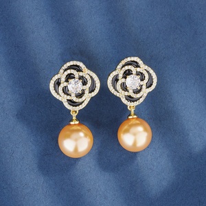 Fashion Jewelry Eco-friendly Copper 16-14MM Shell Pearl Camellia Flower Design Temperament Pendant and Earrings Set for Women - Product Image 5
