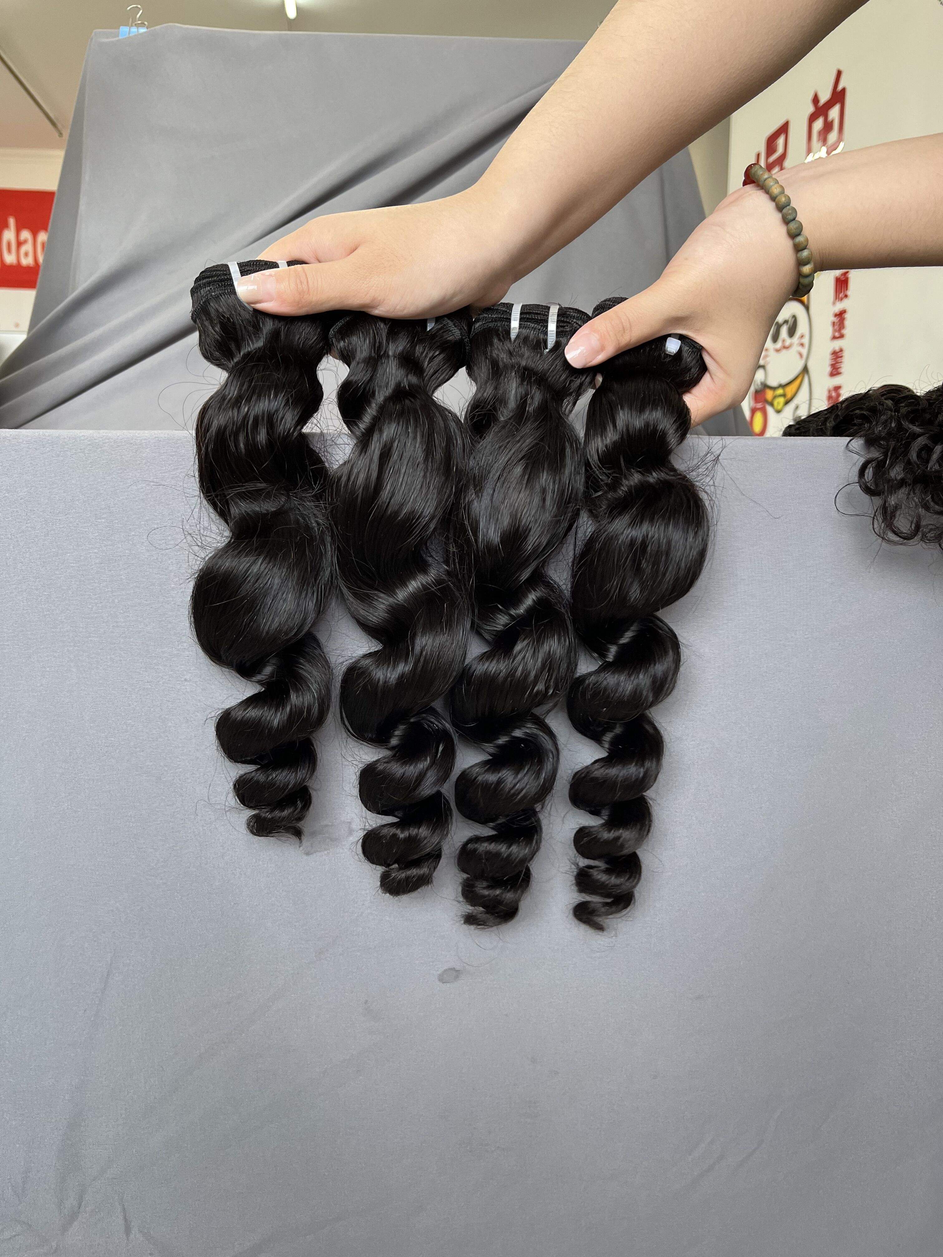 ลอนคลายสีดำธรรมชาติ