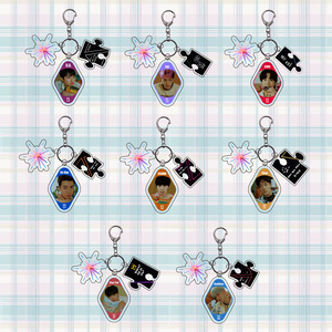 Venta al por mayor de accesorios de estilo coreano EXO: Colgante para mochila y llavero con impresión UV en acrílico del álbum Hear Me Out - Product Image 1