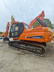 Máquina de movimiento de tierras usada, excavadora sobre orugas Doosan de 22 toneladas, buena y barata, con motor a la venta - Product Image 3
