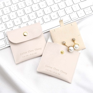 Bán buôn PU da đồ trang sức Pouch với Emboss logo phong bì vòng vòng Vòng Bông tai đồ trang sức Pad lưu trữ Flap túi đồ trang sức - Product Image 1