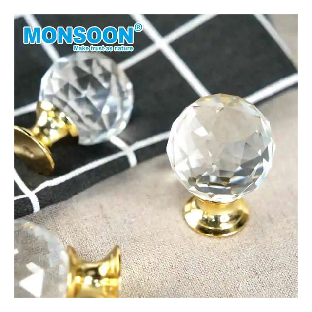 Zinc Alloy Modern Chrome Finish Crystal Glass Door Knobs Handles Screws for Hotel Kitchen Cabinet Drawer Wardrobe Dresser