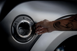 EOIS 2017-2020 accesorios cubierta de tanque de gasolina de aluminio cubierta de tanque de combustible para FORD Raptor F150 - Product Image 2