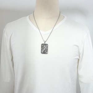 Yunnique – pendentif impermanence en acier inoxydable noir et blanc, collier Punk pour hommes, pendentif carré rétro tendance - Product Image 3