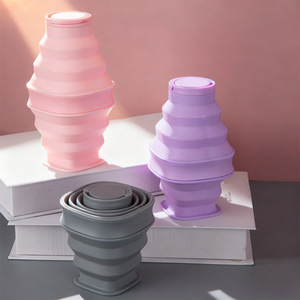 Bouteille d'eau pliable en silicone de qualité alimentaire, rétractable, anti-fuite, grande capacité, pour les voyages et l'utilisation en extérieur - Product Image 2