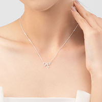 Collar de Plata de Ley 925 con Colgante de Lazo Simple y Elegante para Mujer