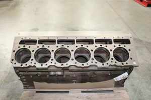 Pièces de rechange moteur C6.6: bloc-cylindres C6.6 3066 3304 3306 C4.4 C6.4 C7 C9 C13 C15 C18 C27 C32 bloc-cylindres - Product Image 3