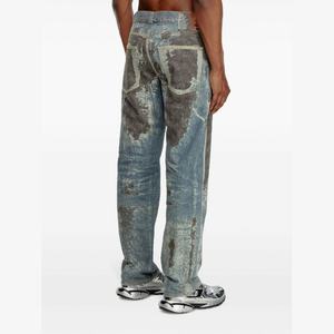 Jeans de Mezclilla Azul Desgastado Vintage para Hombre con Detalles de Parches Oscuros, Adecuados para Estilo Casual Y2K, Hip-hop y Urbano - Product Image 3