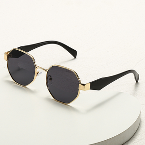 <span class=keywords><strong>Gafas</strong></span> <span class=keywords><strong>de</strong></span> <span class=keywords><strong>Sol</strong></span> Unisex con Marco Metálico Poligonal, Protección UV400 Anti-UV, Precio <span class=keywords><strong>de</strong></span> Fábrica al por Mayor - Product Image 4