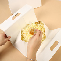 Anpassbare Dreieckige Tragbare Faltbare Geschenkbox für Uhrenverpackung; Einfarbige Magnetische Weiße Kartonbox