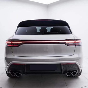 Kits carrosserie 2023 améliorés 2014-2021, état neuf, pare-chocs avec feux de jour, barre avant, barre arrière, lèvre arrière pour Macan 95B - Product Image 5