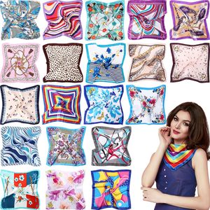 Pañuelo de Seda para Mujer, Personalizado, Económico, al por Mayor, con Estampado Personalizado, de Poliéster Satinado - Product Image 1