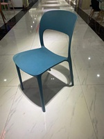 Chaise style nordique salle à manger trou chaise arrière en gros pas cher chaises de salle à manger