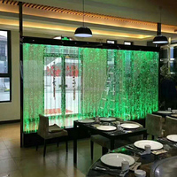 Décoration de salle de restaurant Mur à bulles d'eau Acrylique personnalisé au sol Mur à bulles d'eau debout et mural
