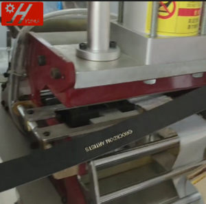 Machine hydraulique de poinçonnage de trous à double tête de ceinture en cuir avec estampage à chaud - Product Image 6