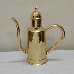 Distributeur d'huile classique en laiton massif, capacité de 20 oz, durable et incassable - Product Image 3