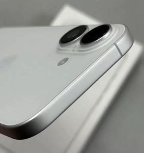 Vente en gros de téléphones Apple <span class=keywords><strong>iPhone</strong></span> 16 Plus reconditionnés d'origine, 128 Go, 8 Go de RAM, 5G mondial, débloqués, avec accessoires tiers, États-Unis - Product Image 4