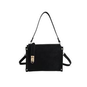 Sac bandoulière carré rétro coréen pour femme en cuir PU, couleur unie, avec fermeture éclair et rivets, idéal pour l'hiver - Product Image 6