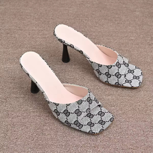 รองเท้าแตะในบ้านสุดหรู ดีไซน์เนอร์สไตล์ รองเท้าบูติกแสนสบาย รองเท้าลำลองสุดหรู รองเท้าผ้าใบดีไซน์เนอร์ รองเท้าน้ำหนักเบา - Product Image 4