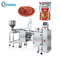 Machine de remplissage et d'emballage automatique pour sachets à bec verseur de liquides, jus, pâtes, crèmes, miel et sauces tomates