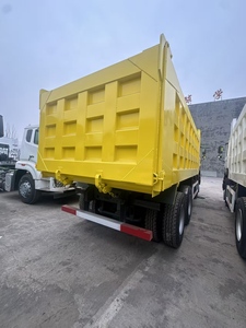 Camion benne <span class=keywords><strong>de</strong></span> chantier Sinotruk Howo 371HP 6*4 pour le <span class=keywords><strong>transport</strong></span> <span class=keywords><strong>de</strong></span> sable et <span class=keywords><strong>de</strong></span> boue - Product Image 2