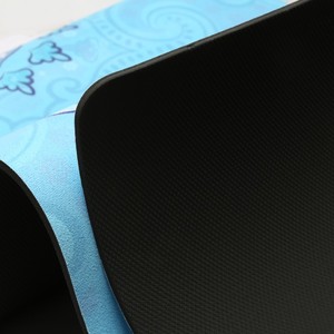 Nouveauté OEM/ODM Tapis de yoga en daim écologique personnalisé avec impression couleur, Yogamatte de haute qualité - Product Image 3