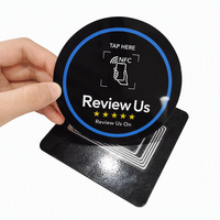 Plaque NFC personnalisée en acrylique étanche 13,56 MHz pour affichage de table de restaurant, carte de commentaires NFC