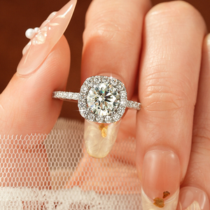 Anillos al por mayor de lujo con engaste de garra brillante de 8 mm y 2.0 ct de moissanita, anillos de compromiso y promesa de moda para mujer con certificado - Product Image 4