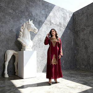 Robe Abaya en Polyester Brodé de Haute Qualité pour Femmes Musulmanes – Vente en Gros, Fabricant Personnalisé, Tissu Premium - Product Image 3