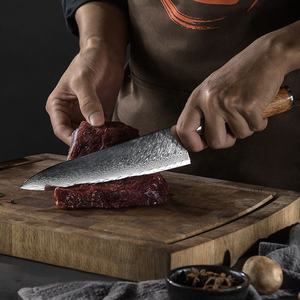 سكين مطبخ فاخر من الفولاذ الدمشقي مع مقبض خشبي أزرق، سكين طهي ياباني VG10 بـ67 طبقة، طقم سكاكين دمشقية - Product Image 3