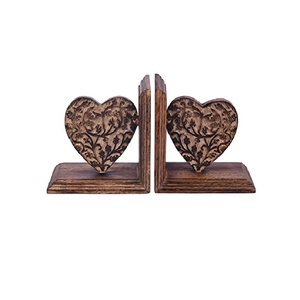 Porte-serviettes en bois avec motif cœur sculpté, organisateur de mouchoirs décoratif pour table, décoration rustique faite à la main pour la salle à manger et la maison - Product Image 2