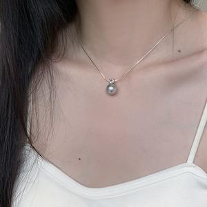 Collar con Colgante de Plata de Ley S925, Diseño Clásico en Forma de V, con Diamante y Luz de Azúcar, Joyería de Platino de Alta Gama - Product Image 4
