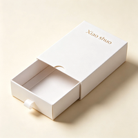 Boîtes d'expédition postales en papier pour chaussures et vêtements, emballages cadeaux recyclables avec logo, faible MOQ, pour petites entreprises