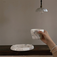 Ensemble tasse et soucoupe à café en céramique bleue torsadée à motifs floraux, style vintage français, fait main, pour le thé de l'après-midi
