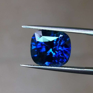 Zafiro Azul Real Natural de Sri Lanka de 7.53CT, Certificado por AIGS, Corte Cojín, Piedra Preciosa Suelta de 11.55*10.52mm para Joyería - Product Image 3