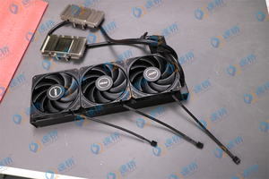 Kit de refroidissement par eau V100 |   Kit de refroidissement par eau V100 à double circuit, 360 mm, avec triple ventilateur, haute efficacité et fonctionnement silencieux | - Product Image 4