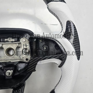 Volante Deportivo de Fibra de Carbono con Agarre de Cuero Perforado para Dodge Challenger SRT - Product Image 5