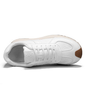 Nuevo precio bajo PU zapatos de cuero brillante Italia diseño de lujo tren <span class=keywords><strong>Hombre</strong></span> Zapatos de <span class=keywords><strong>tenis</strong></span> fábrica Guangzhou gran oferta África calzado Oem - Product Image 3