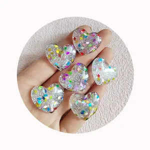 Glitter sevgililer günü kalp Flatback reçine Charms renkli Sequins dolum Kawaii kalp şekilli takı kolye