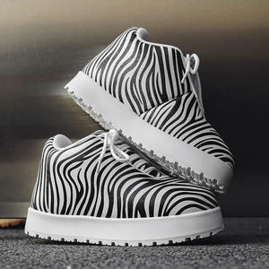 Zapatos para caminar de estilo patchwork de cuero de diseño original. Zapatos casuales modernos y versátiles. Venta al por mayor a precio de fábrica. - Product Image 3