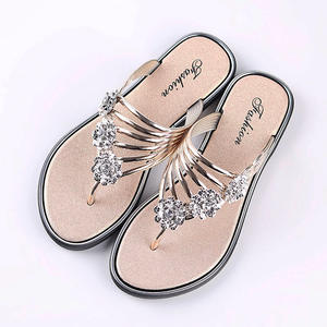 Rhinestones Flowers Outdoor Wear Casual Flip-flops Slippers <strong>Ladies</strong> Slipper Summer <strong>Sandals</strong> <strong>Flat</strong> Women's Shoes Beach Slippers - Product Image 1