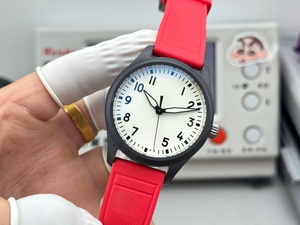 Montre mécanique unisexe tendance minimaliste, best-seller, boîtier en céramique, bracelet en caoutchouc rouge, remontage automatique - Product Image 5