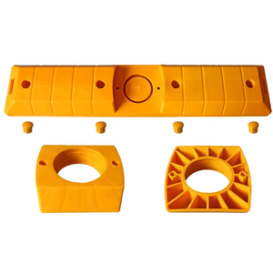 Plastic Scheidingsvel Gebruikt Voor Verkeersveiligheid Wegscheider Snelweg Kruispunt Plastic Rijstrookverdeler - Product Image 4